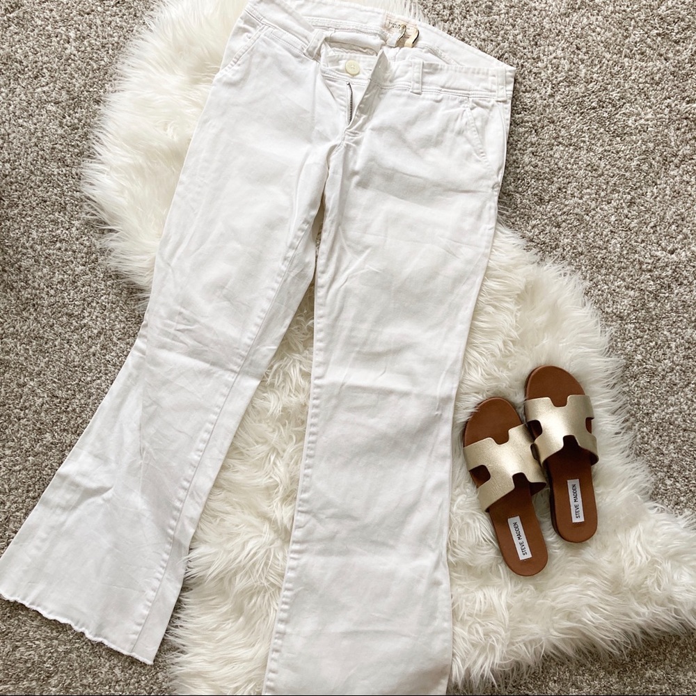 Abercrombie & Fitch White Raw Hem Flare Pants Women’s 4 Long